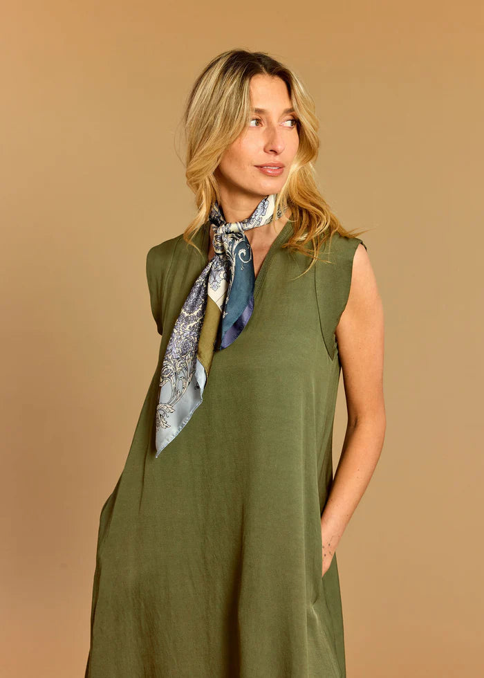 ROBE COL V LUISA By LAUREN VIDAL