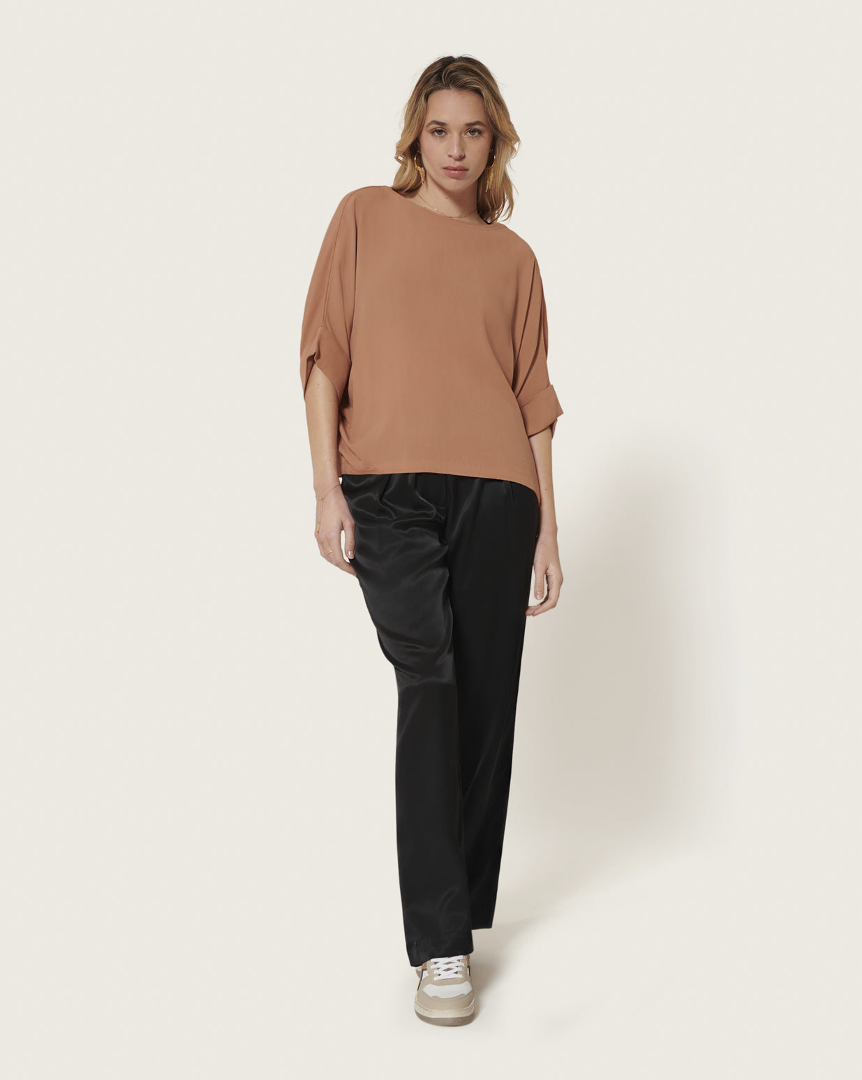 TOP DOS OUVERT BUCKLEY By KARMA KOMA