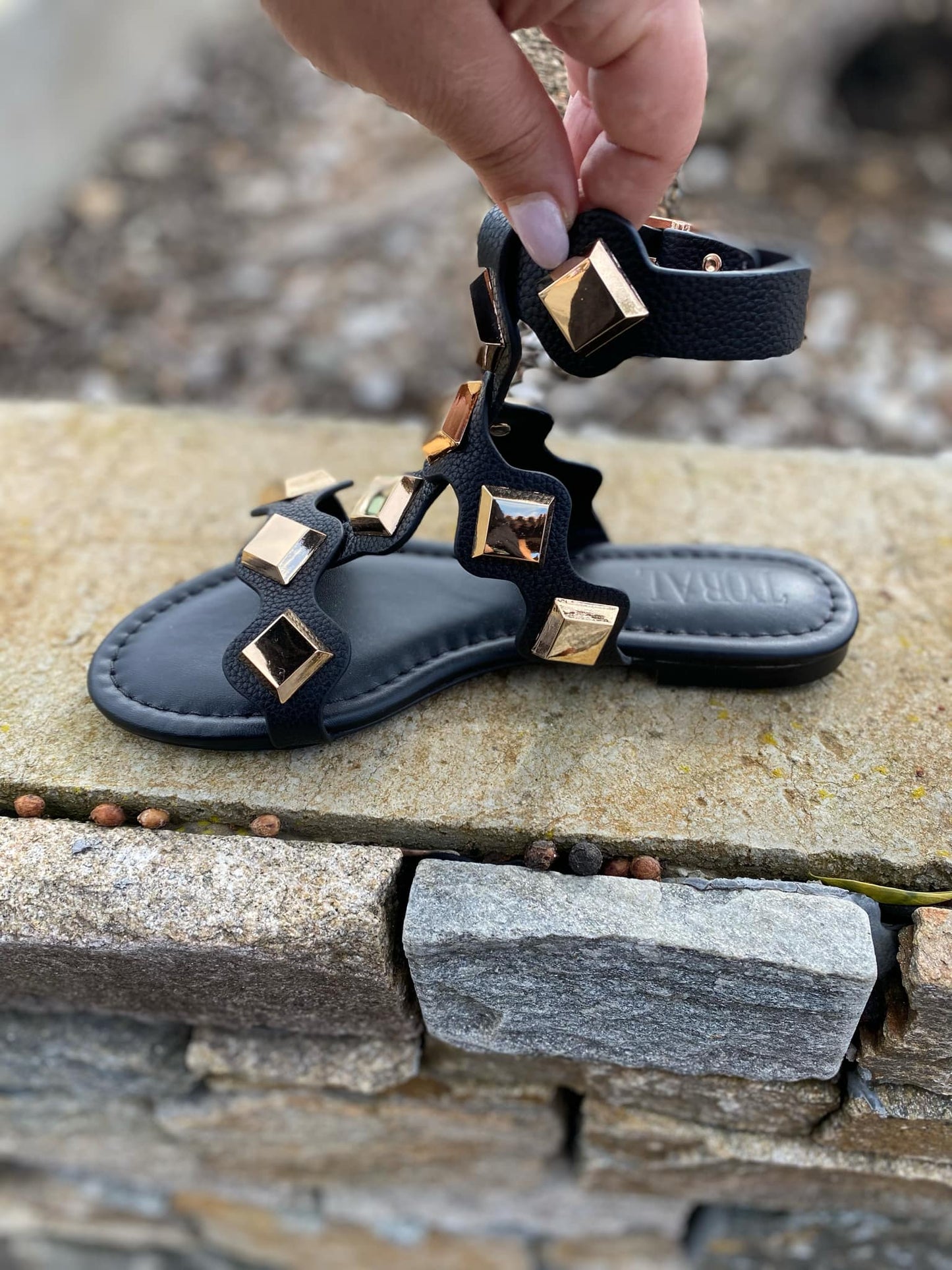 SANDALE PETRA By TORAL