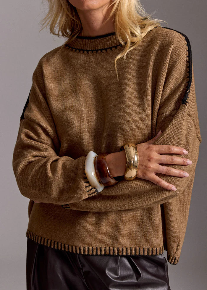 PULL SURPIQURES ULMA By LAUREN VIDAL