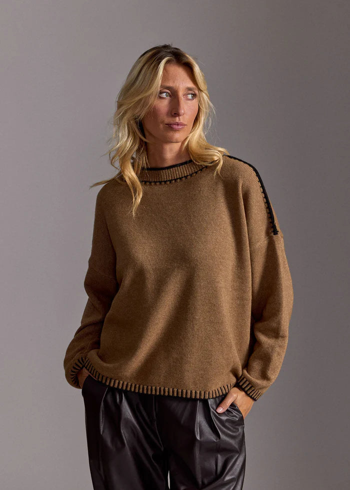 PULL SURPIQURES ULMA By LAUREN VIDAL