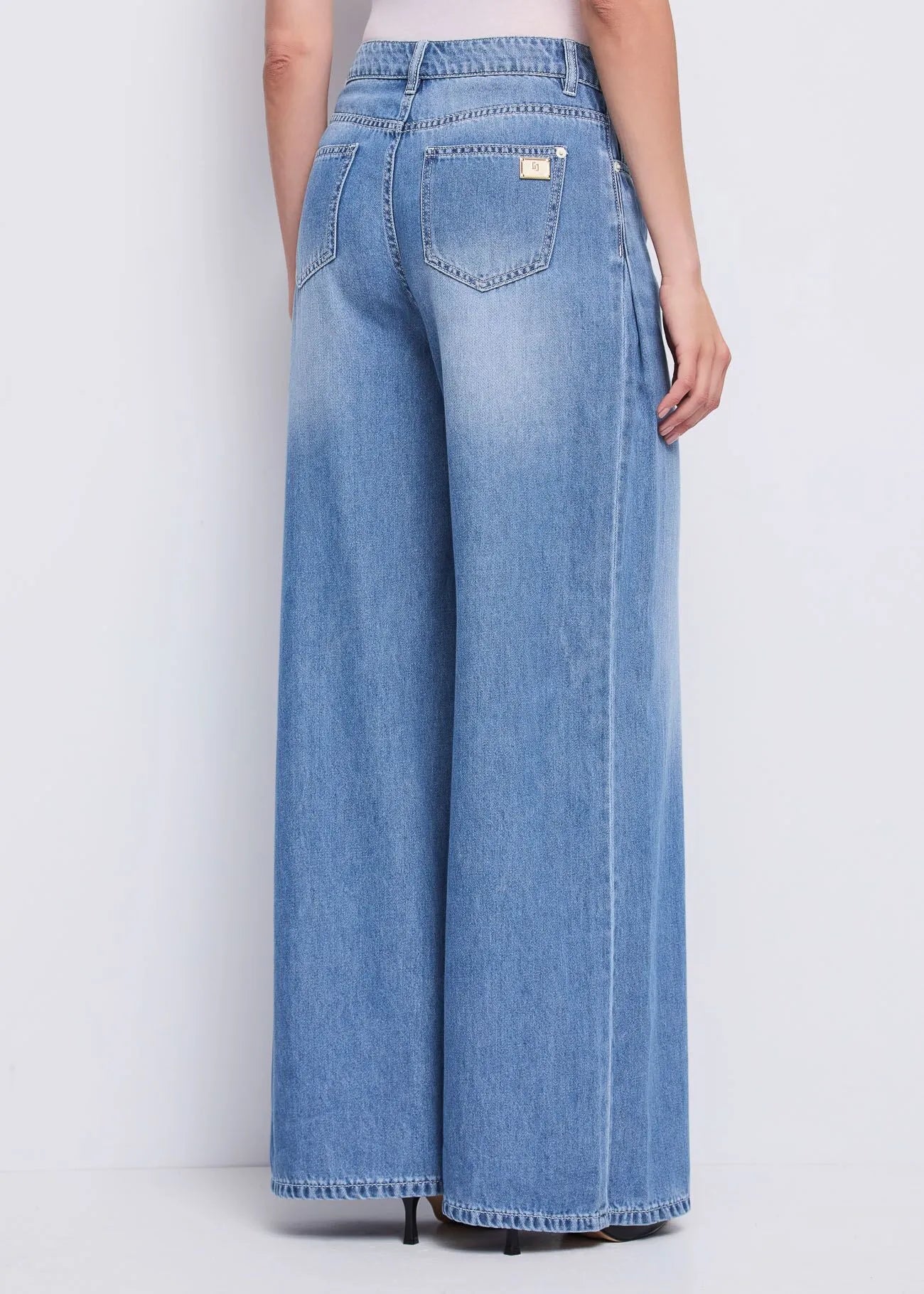 JEAN LARGE BD26025 By GAUDI