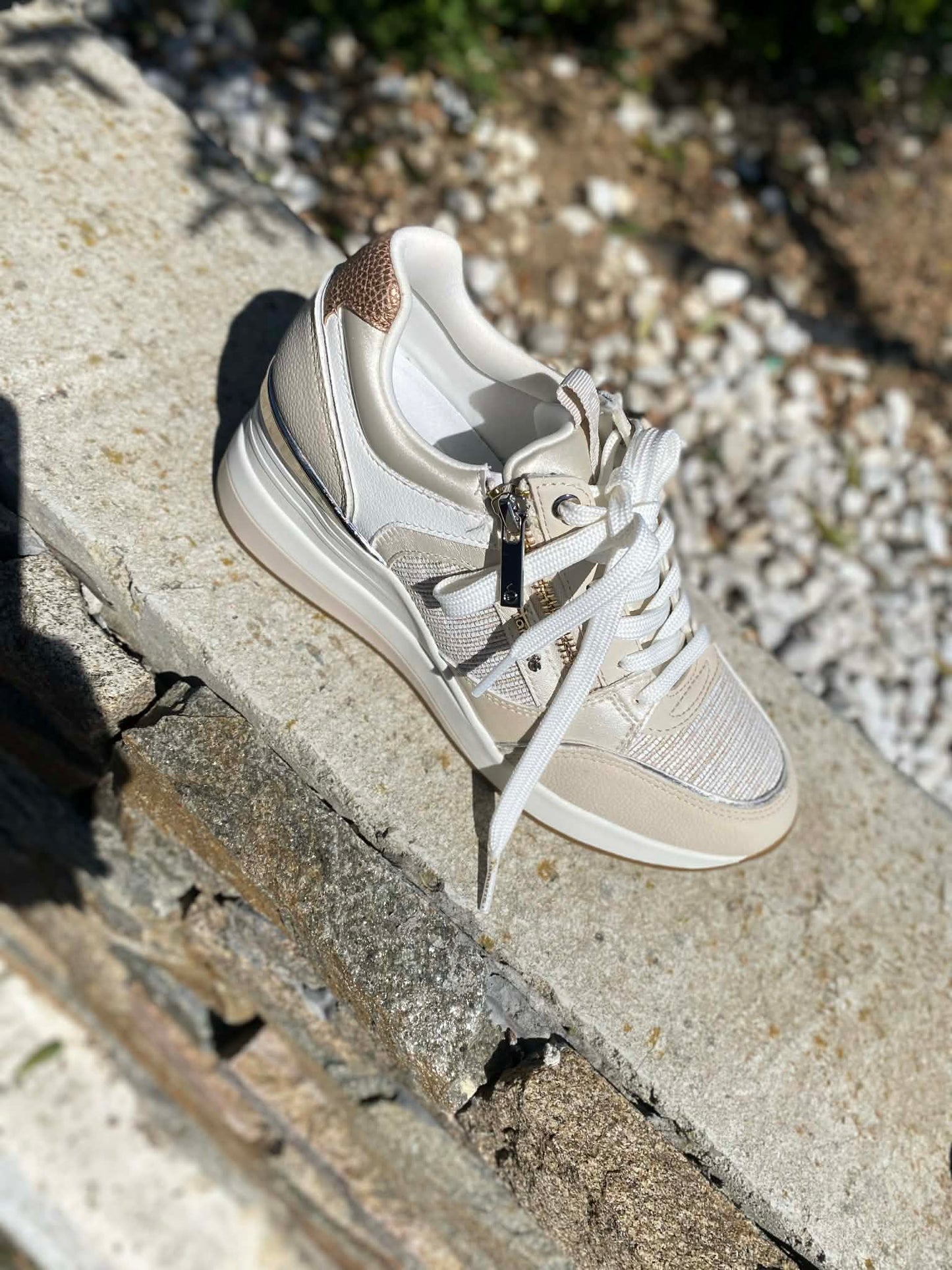 TENNIS ZIP BRILLANTE 27703 By TAMARIS