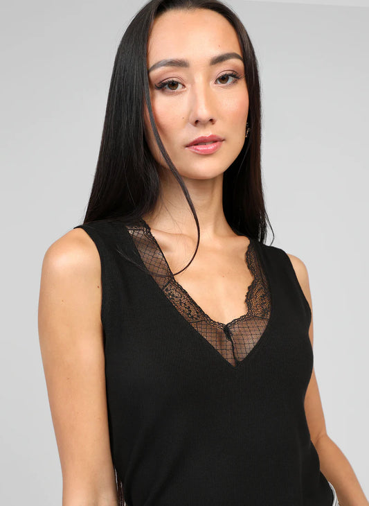 TOP DENTELLE COU ASTURIE By ANGE