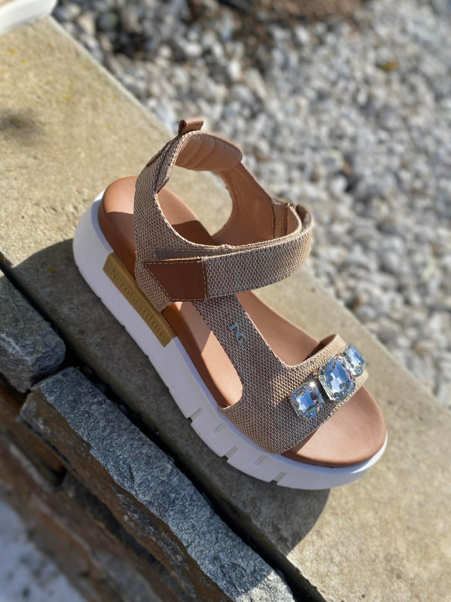 SANDALE PLATEFORME E617061D By NERO GIARDINI