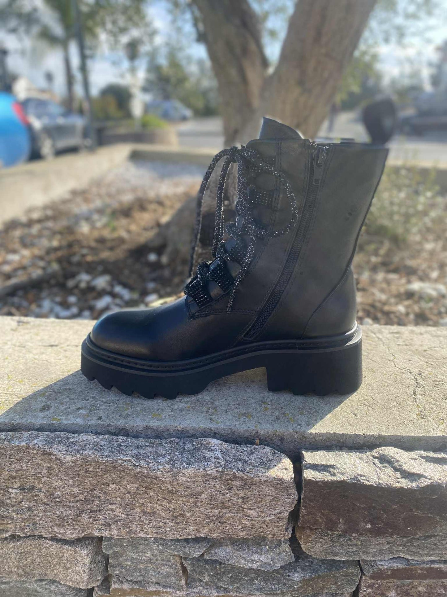 BOTTINE LACET STRASS SF2536S By TOSCABLU