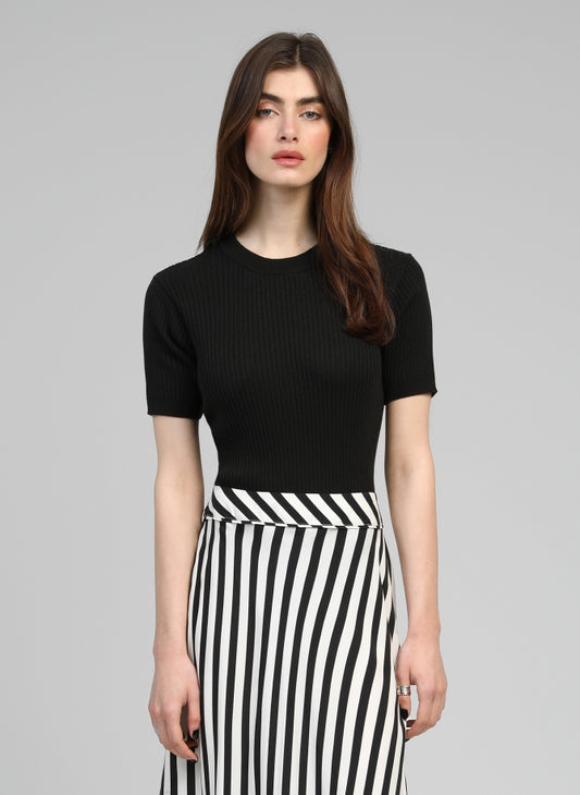 TOP MANCHES COURTES LESIENNA By ANGE